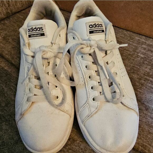 Adidas ladies leather sneakers size 8 - Picture 9 of 10